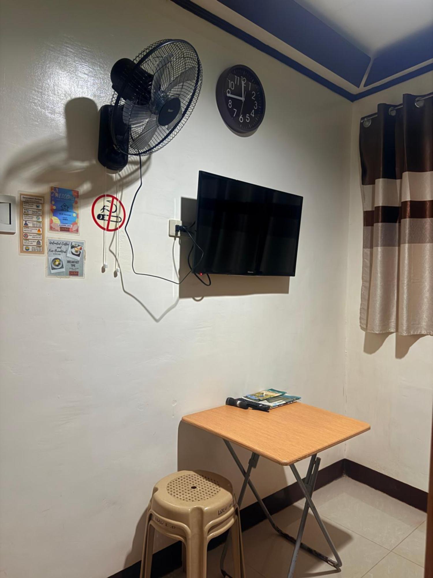 Lolo Bob'S Bed And Breakfast 爱妮岛 外观 照片