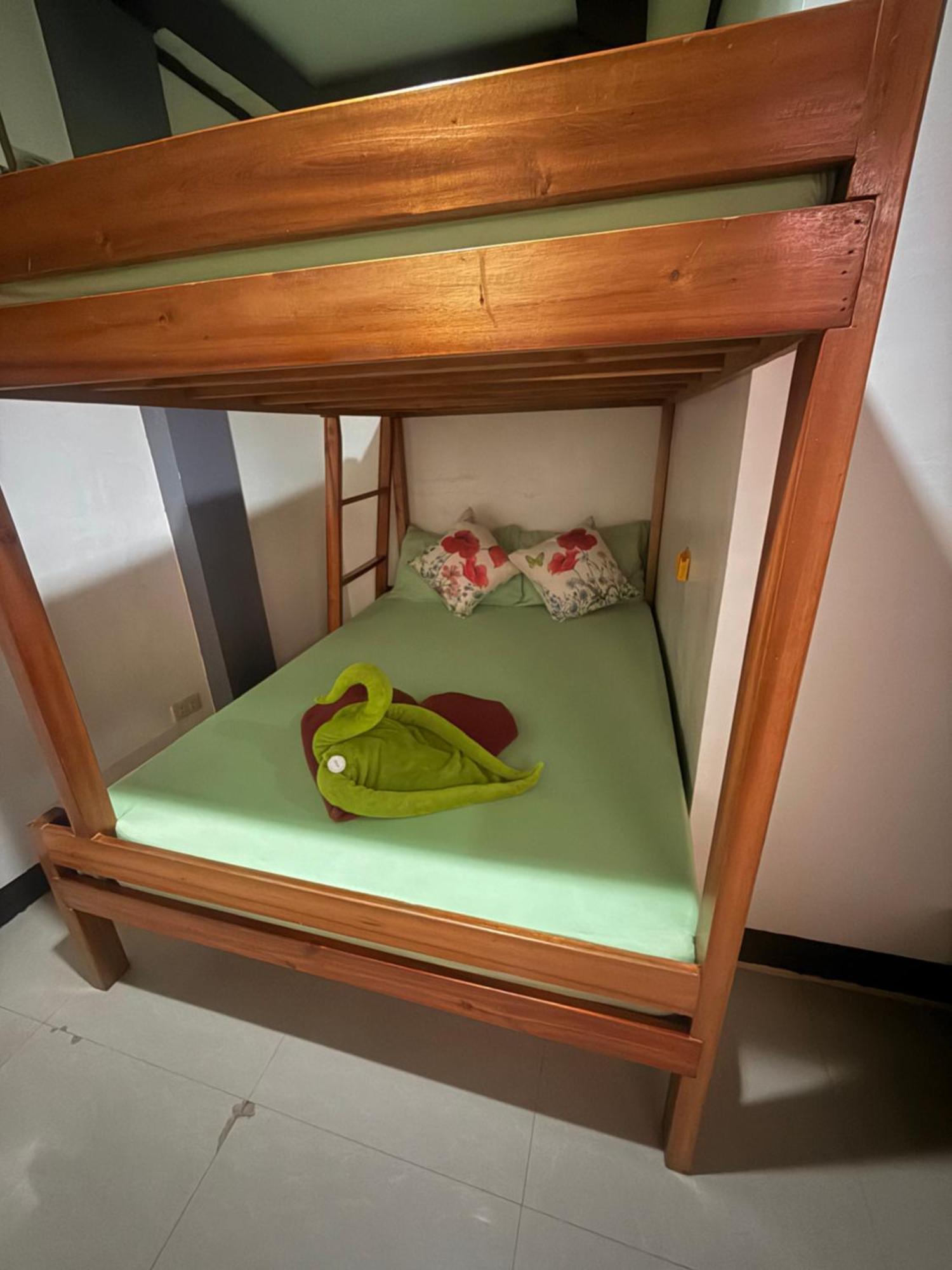 Lolo Bob'S Bed And Breakfast 爱妮岛 外观 照片