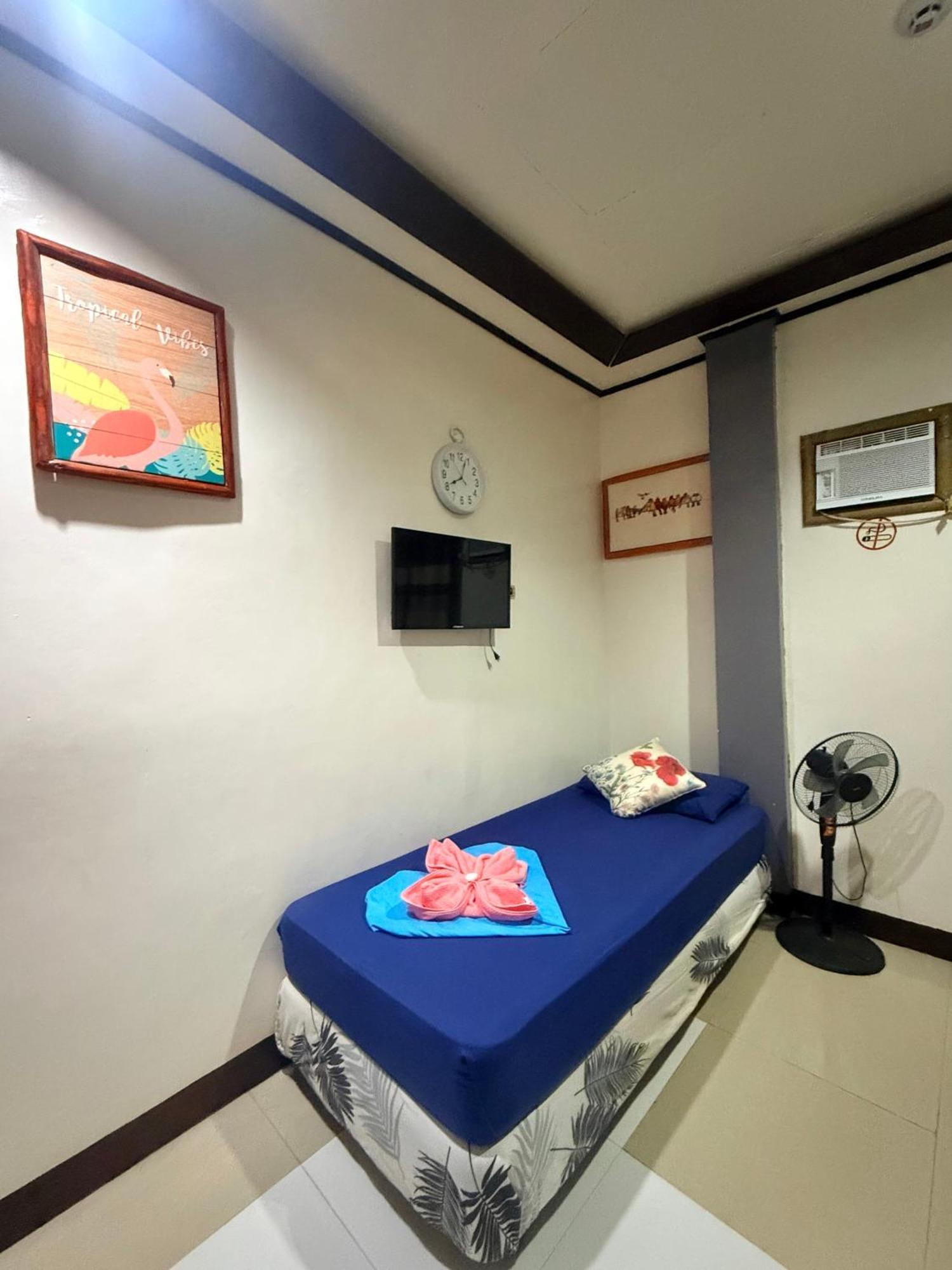 Lolo Bob'S Bed And Breakfast 爱妮岛 外观 照片