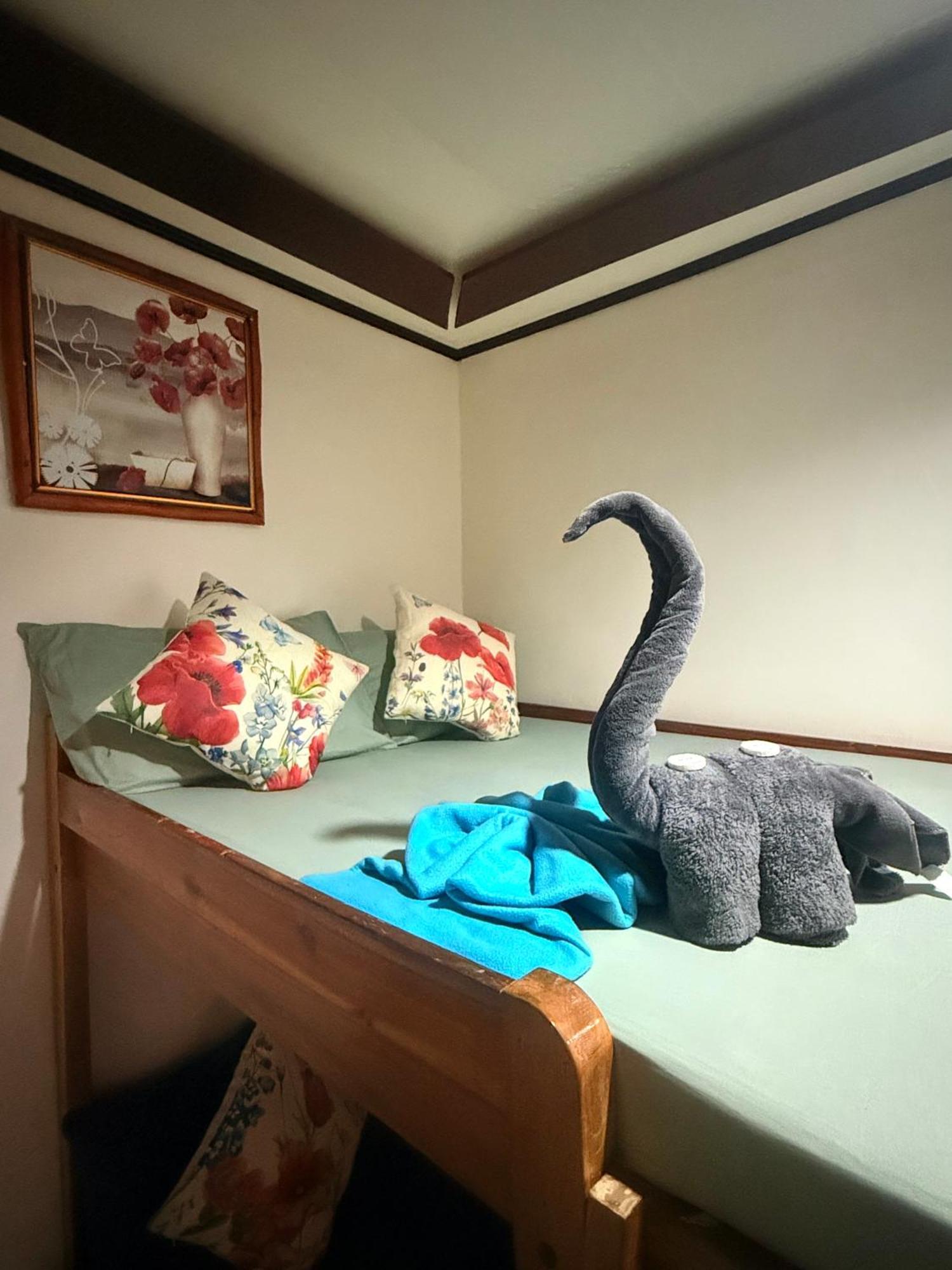 Lolo Bob'S Bed And Breakfast 爱妮岛 外观 照片