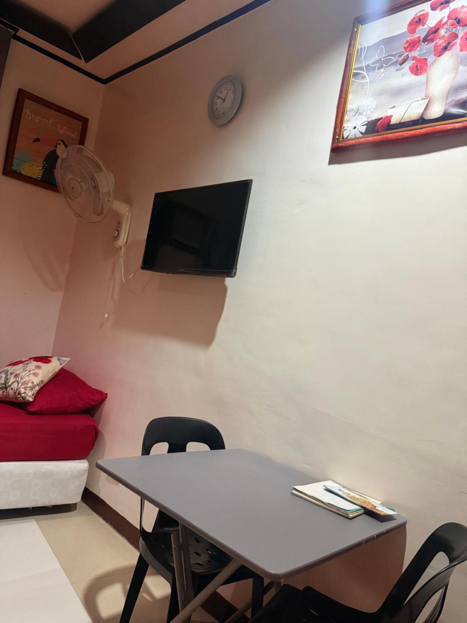 Lolo Bob'S Bed And Breakfast 爱妮岛 外观 照片