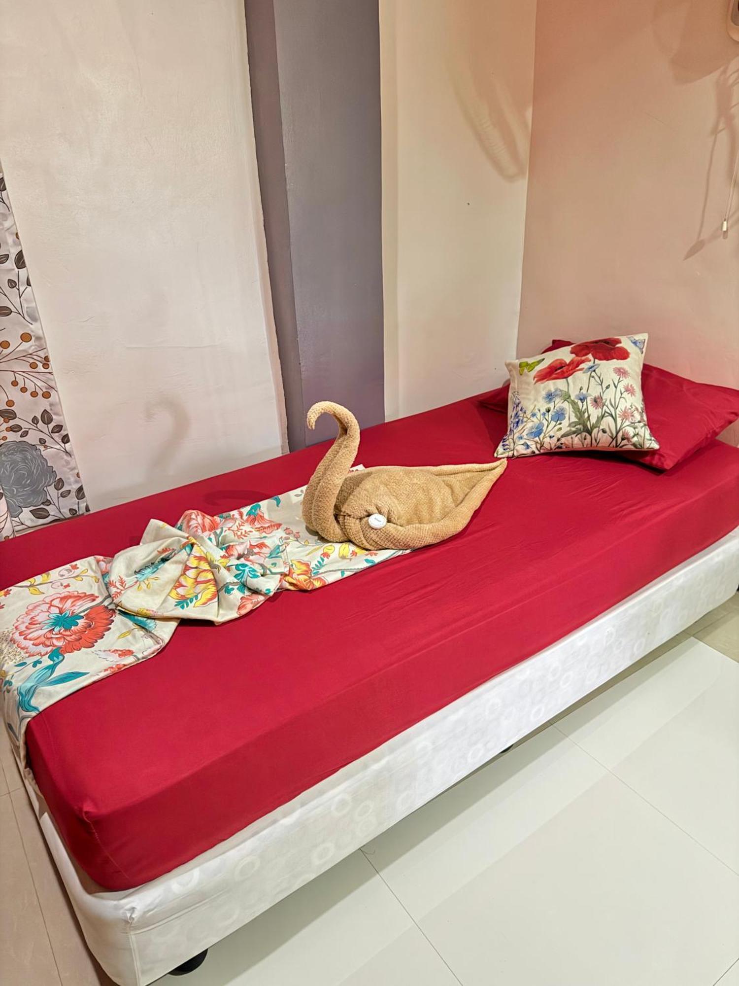 Lolo Bob'S Bed And Breakfast 爱妮岛 外观 照片